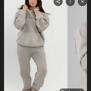 Comfrt Colors Gray Hoodie and Sweatpants Set